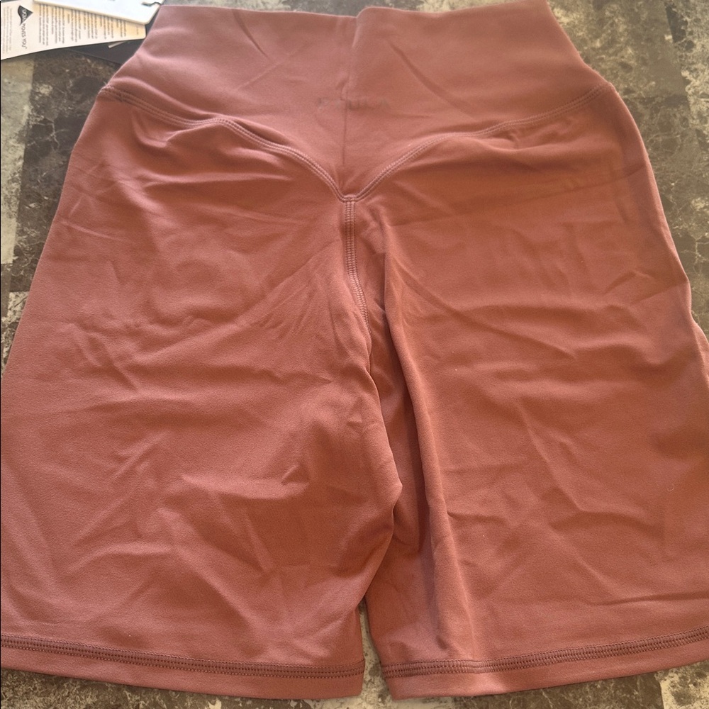 Ptula shorts small - Picture 3 of 4